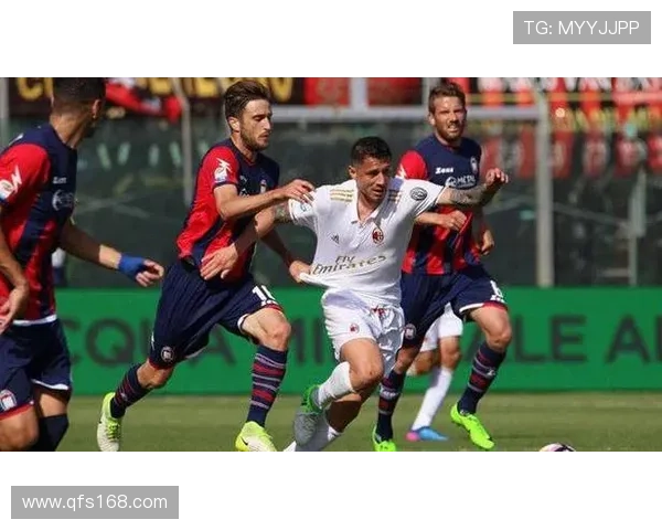 维罗纳对阵热那亚：加利亚尔迪尼鲍伊首发