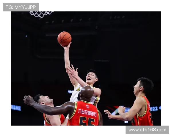 崔鹏冲击裁判遭重罚停赛六场